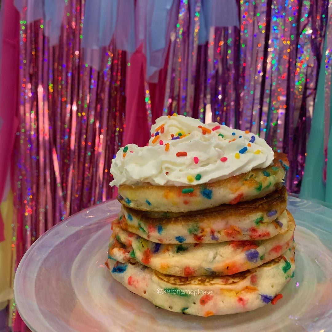 Keto Confetti Cupcake Batter Pancakes – Protein Milkshake