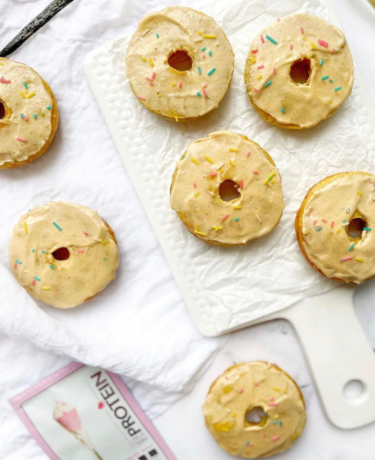 Keto Vanilla Cake Batter Funfetti Donuts &ndash; Protein Milkshake